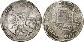 1679. Carlos II. Bruselas. 1 patagón. (Vti. 417) (Vanhoudt 698.BS). 27,63 g. MBC-.