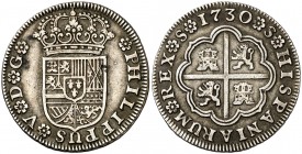 1730. Felipe V. Sevilla. 2 reales. (Cal. 1430). 5,79 g. Sin indicación de valor ni ensayador. Buen ejemplar. Escasa. MBC+.