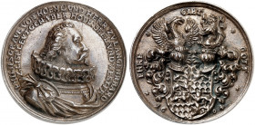 HOHENLOHE - NEUENSTEIN. Philipp, * 1550,+ 1606. 
Gußmedaille 1604 (unsigniert, 42,0 mm). Brustbild / Behelmtes Wappen. Albr. - , vgl. 15a, v. Loon II...