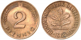 Bundesrepublik Deutschland. J. 381, N. 525 
2 Pfennig 1969 J, EPA 52 V 2, irrtümliche Prägung auf Kupferschrötling. ss