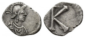 ANONYMOUS. Time of Justinian I (527-565 AD). AR, Half Siliqua. Constantinople.
Obv: Draped and cuirassed bust of Constantinopolis to right, wearing c...