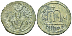 TIBERIUS II CONSTANTINE. (578-582 AD). AE Follis, Nicomedia. 1st officina.
dated RY 5 = AD 578/79
Obv: DN TIb CONs-TANT PP AG.
Crowned facing bust,...