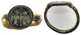 ANCIENT BYZANTINE BRONZE RING (9TH-12TH CENTURY AD.)
Condition : See picture. No return
Weight : 5.88 g
Diameter: 22.7 mm
