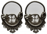 ANCIENT BYZANTINE SILVER EARRING (9TH-12TH CENTURY AD.)
Condition : See picture. No return
Weight : 1.18 g
Diameter: 23.98 mm