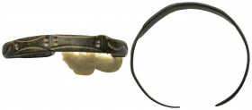 ANCIENT BYZANTINE BRONZE BRACELET (9TH-13TH CENTURY AD)
Condition : See picture. No return
Weight : 9.63 g
Diameter: 19.5 mm