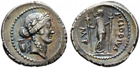 Römische Republik. P. Clodius M. f. Turrinus 42 v. Chr. 
Denar -Rom-. Belorbeerter Apollokopf nach rechts, dahinter Lyra / Diana nach halbrechts steh...
