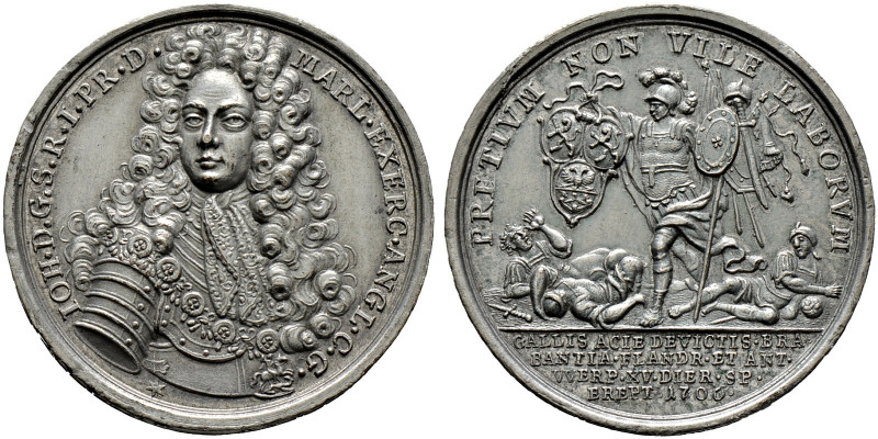 Großbritannien. Anne 1702-1714 
Zinnmedaille 1706 von P.H. Müller, auf die Sieg...