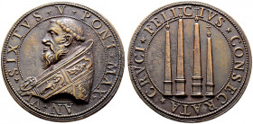 Italien-Kirchenstaat (Vatikan). Sixtus V. (Felice Peretti) 1585-1590 
Bronzemedaille AN VI (1590) von Niccolo de Bonis, auf die vier Obelisken Roms. ...