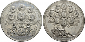 Haus Habsburg. Leopold I. 1657-1705 
Große Zinnmedaille, sogen. Stammbaum-Medaillon 1697 von G. Hautsch und G.F. Nürnberger. Zwei Engel mit den Wappe...