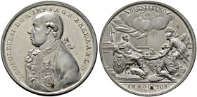 Haus Habsburg. Leopold II. 1790-1792 
Zinnmedaille mit Kupferstift 1790 von J.Chr. Reich, auf seine Kaiserkrönung zu Frankfurt/M. Uniformiertes Brust...