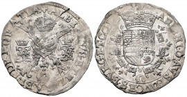 Albert and Elizabeth (1598-1621). 1 patagon. ND. Bruges. (Vanhoudt-619.BG). (Vti-370). Ag. 27,73 g. Rare in this condition. XF. Est...250,00. 

Span...
