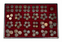 Lot of 92 pieces, 3 dieciochenos and 89 copper pieces (12 of 8 maravedís Felipe IV, 21 of burgos of Felipe II, 44 cornados of Navarra, 12 contemporary...