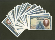 Conjunto de 24 billetes de 25 Pesetas emitidos el 15 de Agosto de 1928 con las series D y E, con numeraciones muy próximas e incluyendo un trío con nu...