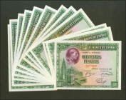 Conjunto de 12 billetes de 500 Pesetas emitidos el 15 de agosto de 1928 sin serie (Edifil 2021: 356). EBC+/MBC. A EXAMINAR.