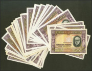 Conjunto de 36 billetes de 50 Pesetas emitidos el 22 de Julio de 1935 sin serie, algunos numeraciones próximas e incluyendo una pareja y un trío con n...
