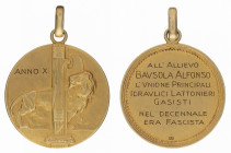 Italy: Union of plumbers, tinsmiths and gas builders, 1932.
Gold prize medal. 28,2 mm. 10,43 gr. XF.

Obverse with a column with fasces, and behind...