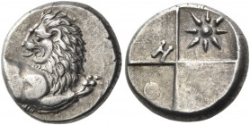 THRACE. Chersonesos. Circa 386-338 BC. Hemidrachm (Silver, 13 mm, 2.40 g). Forepart of a lion to right, his head turned back to left. Rev. Quadriparti...