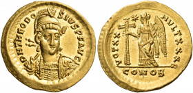 Theodosius II, 402-450. Solidus (Gold, 21 mm, 4.49 g, 6 h), Constantinople, B = 2nd officina, 423-424. D N THEODO-SIVS P F AVG Helmeted, diademed and ...