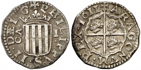 1611. Felipe III. Zaragoza. 1 real. (Cal. 524) (Cru. C.G. 4405 var). 3,23 g. La E de DEI es doble, una a la izquierda y otra a la derecha. Leves rayit...