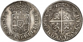 1729. Felipe V. Sevilla. 2 reales. (Cal. 1429). 5,91 g. Sin indicación de valor ni ensayador. Ex Áureo 25/10/2006, nº 364. Ex Colección Isabel de Tras...