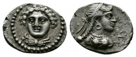 (Silver 0.75g 12mm) CILICIA, Tarsos. Tarkumuwa (Datames). Satrap af Kilikien og Kappadokien, 384-361BC. AR Obol
Diademed female head (Aphrodite?) righ...