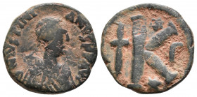 Justinian I Æ 20 Nummi. 537-542.5.9gr 20.4mm
