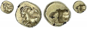 Ionien
Phokaia
1/12 Stater ELEKTRON 625/575 v. Chr. Ibex (Steinbock) links, darüber rechts eine Robbe/Inkusum. 1,64 g.
sehr schön/vorzüglich, von g...