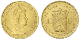 Niederlande
Wilhelmina, 1890-1948
10 Gulden 1917. 6,73 g. 900/1000.
fast Stempelglanz. Krause/Mishler 149. Friedberg 349.