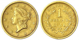 Vereinigte Staaten von Amerika
Unabhängigkeit, seit 1776
Dollar 1851, Philadelphia. Liberty Head. 1,63 g. 900/1000.
sehr schön, Prägeschwäche. Krau...