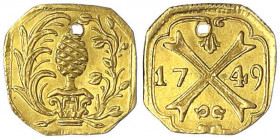 Augsburg
Stadt
Goldabschlag von den Stempeln des Kupferhellers 1749 im Gewicht eines 1/4 Dukaten. 0,85 g.
vorzüglich, gelocht, kl. Kratzer, selten....