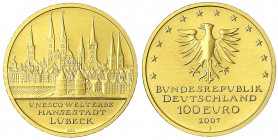 Euro, ab 2002
100 Euro 2007 J, Lübeck. 1/2 Unze Feingold. In Originalschatulle mit Zertifikat.
Stempelglanz. Jaeger 531.