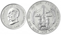 Indien
Republik, seit 1947
2 Stück: 10 Rupien Silber 1969 Gandhi und 50 Rupien Silber 1976 F.A.O.
prägefrisch und prägefrisch kl. Kratzer, winz. Ra...