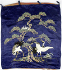 Japan
Varia
Seiden-Tapisserie, Meiji-Zeit, um 1900. Darstellung eines Baumes und zweier Kraniche. 67 X 74 cm.
Spuren von Reinigung/Überarbeitung
E...