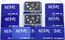 Nepal
Lots
11 Proofsets: 4 X 1972, 7 X 1974.
Polierte Platte, teils korrodiert. Krause/Mishler PS5 und PS7.