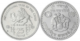Lots Asien allgemein
2 Silbermünzen Jahr des Kindes: Nepal VS 2031 = 1974 (geprägt 1981), Mongolei 25 Tugrik 1980.
beide Polierte Platte