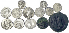 Römer
Republik
13 Münzen: AE Sextans, AE As, Silber-Sesterz (selten), 3 Quinare, 7 Denare (darunter eine seltene Prägung des Imperators Sextus Pompe...