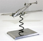 Luftfahrt und Raumfahrt
Flugzeug-Modell, Aluminium auf Sockel, nach Angaben des Einlieferers eine Arbeit aus dem Fliegerhorst Leipheim aus dem Jahre ...