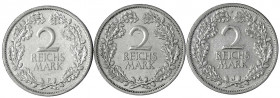 Kursmünzen
2 Reichsmark, Silber 1925-1931
3 Stück: 1927 A, F und J. vorzüglich, sehr schön und sehr schön. Jaeger 320.