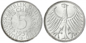 Kursmünzen
5 Deutsche Mark Silber 1951-1974
1957 D. vorzüglich/Stempelglanz, min. Kratzer. Jaeger 387.