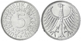 Kursmünzen
5 Deutsche Mark Silber 1951-1974
1957 G. vorzüglich/Stempelglanz, kl. Kratzer. Jaeger 387.