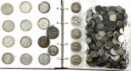 Deutsche Münzen ab 1871
Ca. 580 Münzen Kaiserreich und Weimarer Republik. 12 X 5 Mark (10 X Preußen, 1 X Hamburg, 1 X Sachsen), 5 X 3 Mark Preußen, 2...