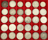 Sammlungen allgemein
30 ältere Silbermünzen in meist Crown-Größe des vorwiegend 19. Jh.. Dabei Habsburg, Belgien, Bulgarien, Estland, Frankreich, Gro...
