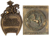 Sammlungen allgemein
5 Stück: 2 eins. Bronzeplaketten Turnier der Sieger, Westf. Reiterverein Münster (1970 hufeisenförmig und 1976 rechteckig). Silb...