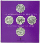 Mittelalter und Neuzeit
BERGER, FRANK
Die mittelalterlichen Brakteaten im Kestner-Museum Hannover. Hannover 1993. Hardcover.
II