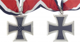 Deutschland
Drittes Reich, 1933-1945
Ritterkreuz des Eisernen Kreuzes 1939 am Band. Hersteller Juncker mit Stempelung "800". Mit Gutachten Lothar Ha...