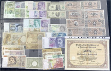 Lots
Allgemein
Interessante Sammlung von ca. 180 Geldscheinen im Album. Dabei u.a. Frankreich ab Assignaten, Deutschland mit 255 DM Nominalen aber a...