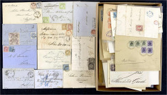 Briefe
Lots und Sammlungen Deutschland (alphabetisch)
Altdeutschland: Reichhaltiger Fundus von ca. 180 Belegen mit attfraktiven Farb+Bunt+Mischfrank...