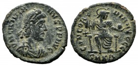 Gratian, AD.378-383. Æ Nummus (18mm, 2.30g). Cyzicus mint, 4th officina. D N GRATIA-NVS P F AVG. Pearl diademed, draped, cuirassed bust right. / CONCO...