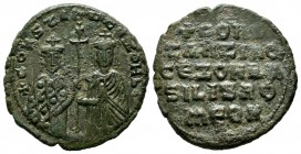 Constantine VII Porphyrogenitus, with Zoe. AD 913-959. Æ Follis (25mm, 7.83g). Constantinople mint. Struck 914-919. Crowned facing busts of Constantin...