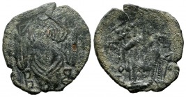 Michael VIII Palaeologus, AD.1261-1282. Æ Trachy (22mm, 2.80g). Constantinople mint. The Virgin Hagiosoritissa standing; B B at sides. / Michael enthr...